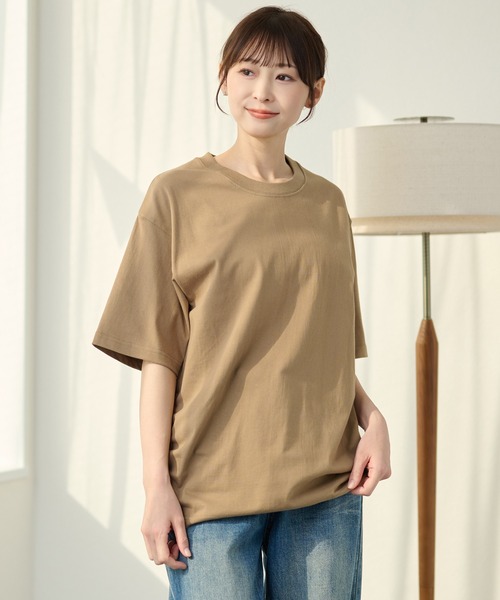 DAYRA(デイラ)の「コットン クルーネック ベーシック 半袖 Tシャツ(Tシャツ/カットソー・レディース・ブラック/グレイッシュベージュ/グレー/ホワイト/ネイビー・S/L/XL/M)」の4枚目の写真