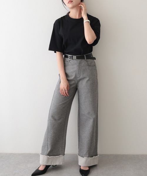 DAYRA(デイラ)の「コットン クルーネック ベーシック 半袖 Tシャツ(Tシャツ/カットソー・レディース・ブラック/グレイッシュベージュ/グレー/ホワイト/ネイビー・S/L/XL/M)」の12枚目の写真