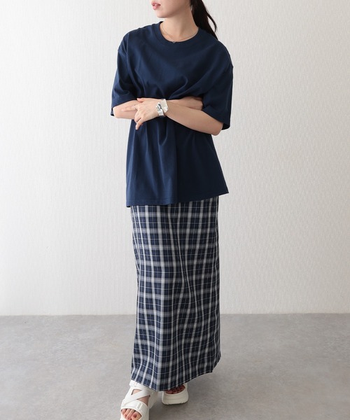 DAYRA(デイラ)の「コットン クルーネック ベーシック 半袖 Tシャツ(Tシャツ/カットソー・レディース・ブラック/グレイッシュベージュ/グレー/ホワイト/ネイビー・S/L/XL/M)」の21枚目の写真