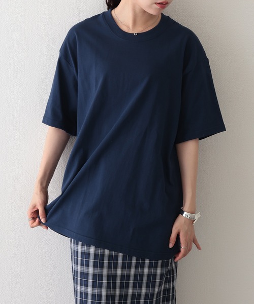 DAYRA(デイラ)の「コットン クルーネック ベーシック 半袖 Tシャツ(Tシャツ/カットソー・レディース・ブラック/グレイッシュベージュ/グレー/ホワイト/ネイビー・S/L/XL/M)」の9枚目の写真