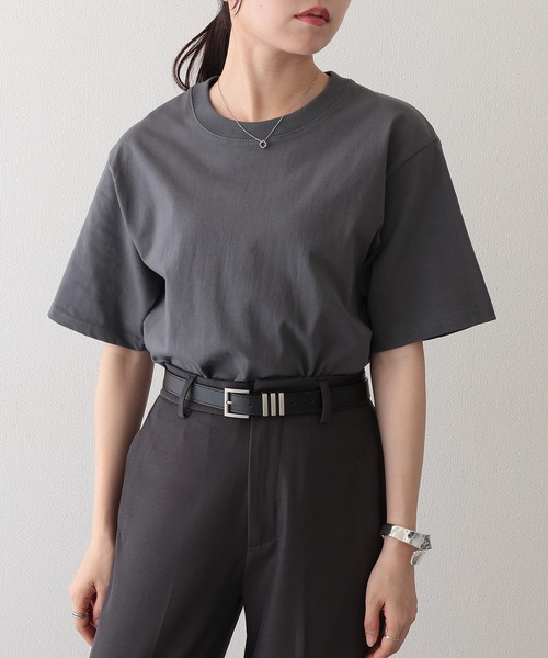 DAYRA(デイラ)の「コットン クルーネック ベーシック 半袖 Tシャツ(Tシャツ/カットソー・レディース・ブラック/グレイッシュベージュ/グレー/ホワイト/ネイビー・S/L/XL/M)」の13枚目の写真