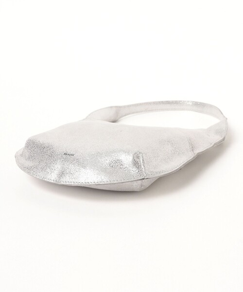 Ray BEAMS（レイビームス）の「【WEB限定】BEAURE / スラントポケット ワンハンドル ショルダーバッグ（トートバッグ・レディース・ブラック/シルバー・ONE SIZE）」の5枚目の写真