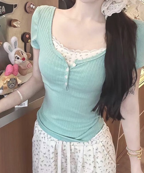 frunco（フランコ）の「小花柄レイヤーTシャツ（Tシャツ/カットソー・レディース・アイボリー/グリーン/ブルー/ピンク/ネイビー・ONE SIZE）」の3枚目の写真