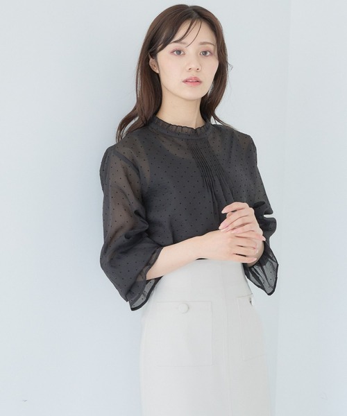 Andemiu(アンデミュウ)の「フロッキードットシアーブラウス579751(シャツ/ブラウス・レディース・ブラック/ベージュ・FREE)」の7枚目の写真