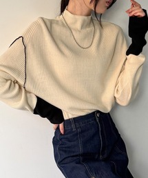 配色デザインハイネックリブニット