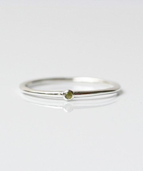 sowi（ソーイ）の「SV925　Talat　誕生石　シンプル　リング（リング・レディース・ライトブルー/ダークブルー/パープル/イエロー/ホワイト/グリーン/ライトグリーン/ピンク/レッド/ワインレッド/オフホワイト/ブルー・#11/#9）」の4枚目の写真