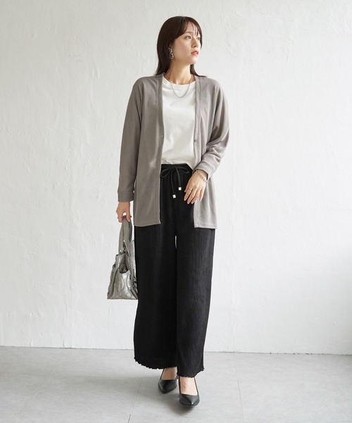 ikka（イッカ）の「シアーフライスドルマンカーディガン（カーディガン/ボレロ・レディース・ベージュ/ネイビー/ダークベージュ・M/L/S）」の14枚目の写真