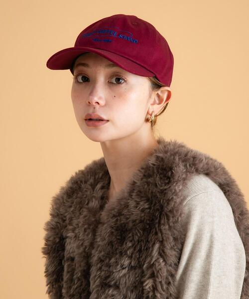 URBAN RESEARCH Sonny Label（アーバンリサーチサニーレーベル）の「エンブロイダリーロゴキャップ（キャップ・レディース・ブルー/ボルドー/ブラウン・ONE）」の4枚目の写真