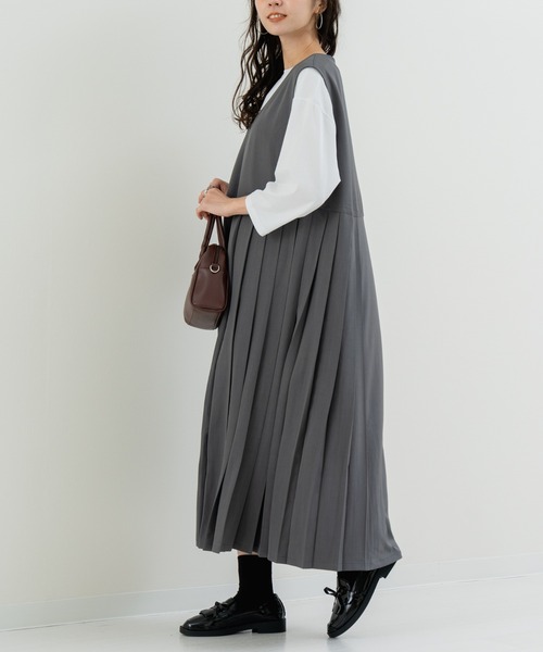 refinedworks(リファインドワークス)の「【refinedworks】一枚で主役になる プリーツジャンスカ!(ワンピース・レディース・グレー/ブラック・FREE)」の19枚目の写真