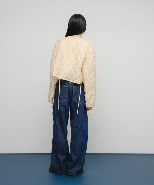 KBF（ケイビーエフ）の「シャーリングショートジャケット（ブルゾン・レディース・アイボリー/ブラック・ONE）」の18枚目の写真