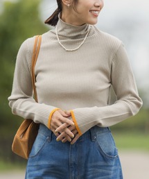 〈吸湿発熱〉ライン配色 ウォッシャブル タートルリブニットプルオーバー【THE CRAFT CREW PRODUCTS】グレイッシュベージュ