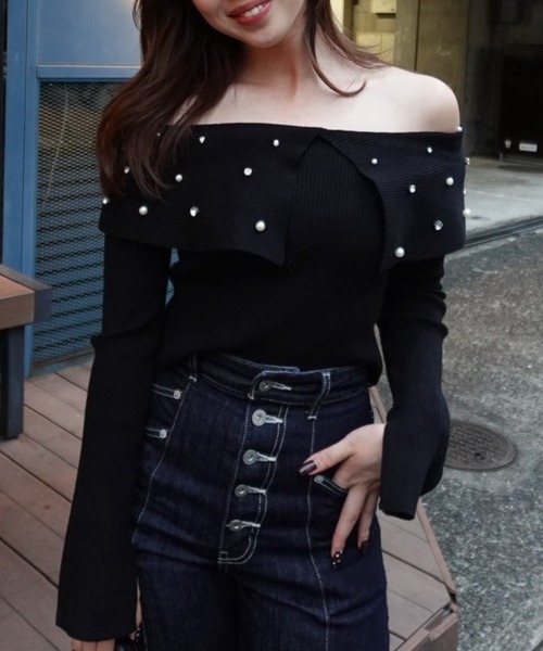 rienda（リエンダ）の「ショルダーフェイクファービジューニットトップス 秋服 冬服（ニット/セーター・レディース・ホワイト/ピンク/ブラック・FREE）」の2枚目の写真