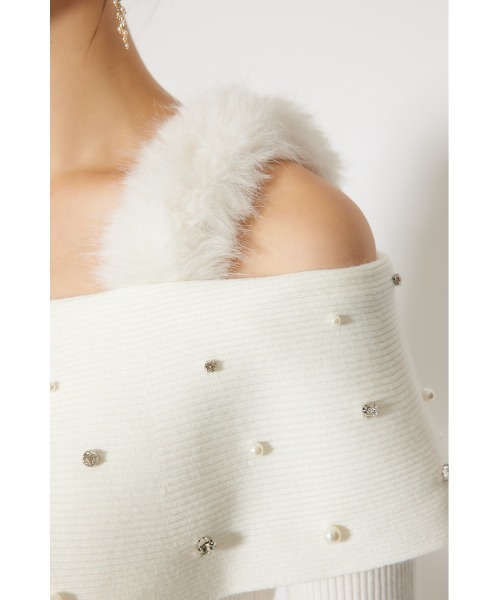 rienda（リエンダ）の「ショルダーフェイクファービジューニットトップス 秋服 冬服（ニット/セーター・レディース・ホワイト/ピンク/ブラック・FREE）」の6枚目の写真