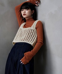 サムホールハイネックリブニット