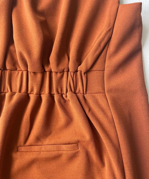 Q（キュー）の「セルフカットオールインワン（サロペット/オーバーオール・レディース・ブラック/キャメル・MEDIUM）」の4枚目の写真