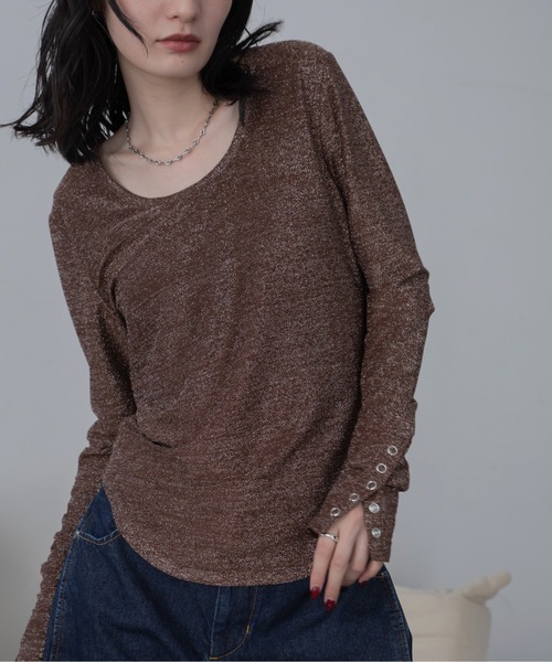 VACANCY(ヴァカンシー)の「Uネック袖スナップラメトップス(Tシャツ/カットソー・レディース・ブラウン/ブラック/ブルー・FREE)」の20枚目の写真