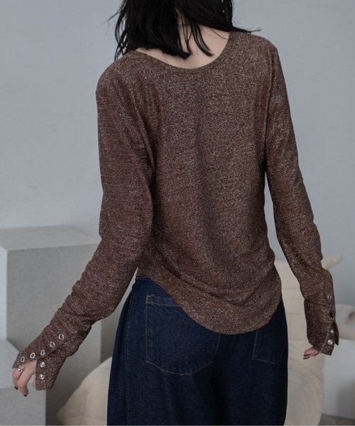 VACANCY(ヴァカンシー)の「Uネック袖スナップラメトップス(Tシャツ/カットソー・レディース・ブラウン/ブラック/ブルー・FREE)」の18枚目の写真