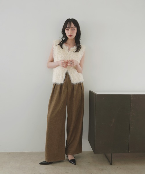 LIAN（リアン）の「ベロアタックワイドパンツ（スラックス・レディース・ブラック/ブラウン/アイボリー/ベージュ・FREE）」の7枚目の写真