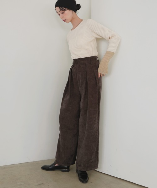 LIAN（リアン）の「ベロアタックワイドパンツ（スラックス・レディース・ブラック/ブラウン/アイボリー/ベージュ・FREE）」の6枚目の写真