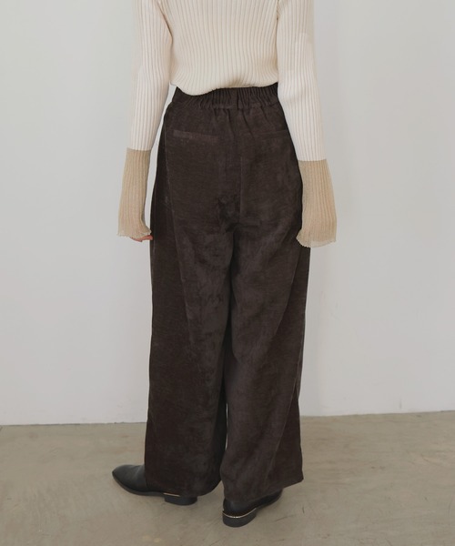 LIAN（リアン）の「ベロアタックワイドパンツ（スラックス・レディース・ブラック/ブラウン/アイボリー/ベージュ・FREE）」の5枚目の写真