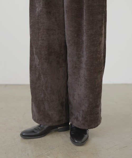 LIAN（リアン）の「ベロアタックワイドパンツ（スラックス・レディース・ブラック/ブラウン/アイボリー/ベージュ・FREE）」の9枚目の写真