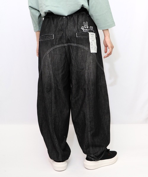 ScoLar Parity（スカラーパリティ）の「353117：虚無ストアでお買い物 刺繍パンツ（デニムパンツ・レディース・ブラック/ベージュ/ブルー・M）」の16枚目の写真