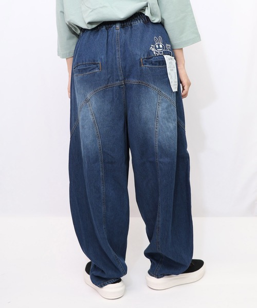 ScoLar Parity（スカラーパリティ）の「353117：虚無ストアでお買い物 刺繍パンツ（デニムパンツ・レディース・ブラック/ベージュ/ブルー・M）」の20枚目の写真