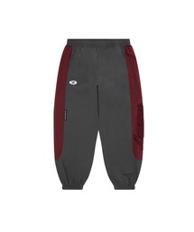 A BATHING APE｜アベイシングエイプのパンツ（ナイロン）通販