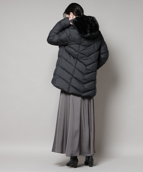 CAPEHORN(ケープホーン)の「CAPE HORN/ALVAREZ(ダウンジャケット/コート・レディース・ブラック/ライトベージュ・40/42)」の16枚目の写真