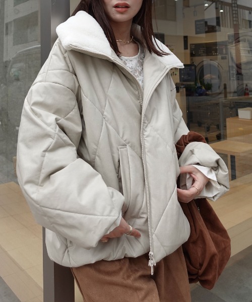 CORNERS(コーナーズ)の「コーデを考えなくていい、主役アウター。ビンテージプリントフェイクレザーブルゾン(ダウンジャケット/コート・レディース・アイボリー/ブラック/ブラウン・M)」の20枚目の写真