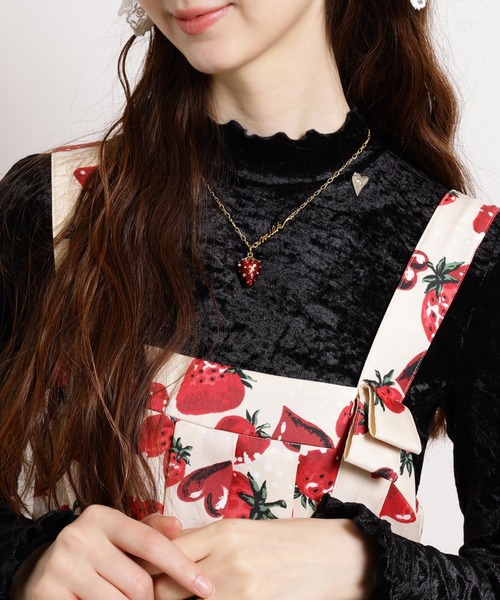 MILK(ミルク)の「Berry Kiss ネックレス(ネックレス・レディース・A/B/C・FREE)」の1枚目の写真
