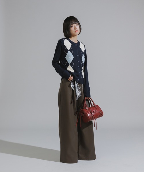 Chick（チック）の「Wood Bead Cord with Bandana Faux Leather Flare Wide Pants / バンダナ付きウッドビーズコード フェイクレザー フレアワイドパンツ 暖パン（その他パンツ・レディース・ブラック/ブラウン・FREE）」の5枚目の写真
