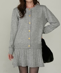 Cherir Mignon（シェリルミニョン）の「【Cherir Mignon】ゴールドボタンニットカーディガン&プリーツミニスカートセット（セットアップ）」