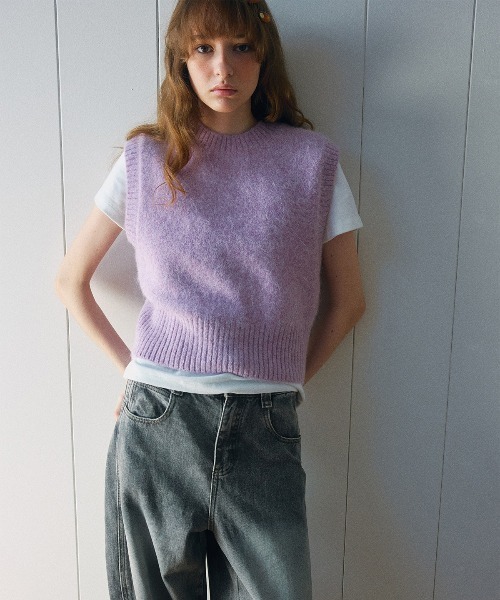 ELOOPS（イーループス）の「【ELOOPS】シャギーアルパカクルーネッククロップド丈ニットベスト（ベスト・レディース・アイボリー/ライラック/グレー/ブラウン・FREE）」の11枚目の写真