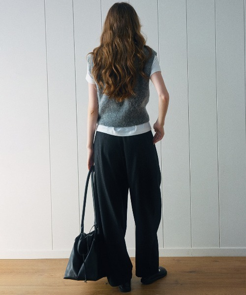 ELOOPS（イーループス）の「【ELOOPS】シャギーアルパカクルーネッククロップド丈ニットベスト（ベスト・レディース・アイボリー/ライラック/グレー/ブラウン・FREE）」の18枚目の写真