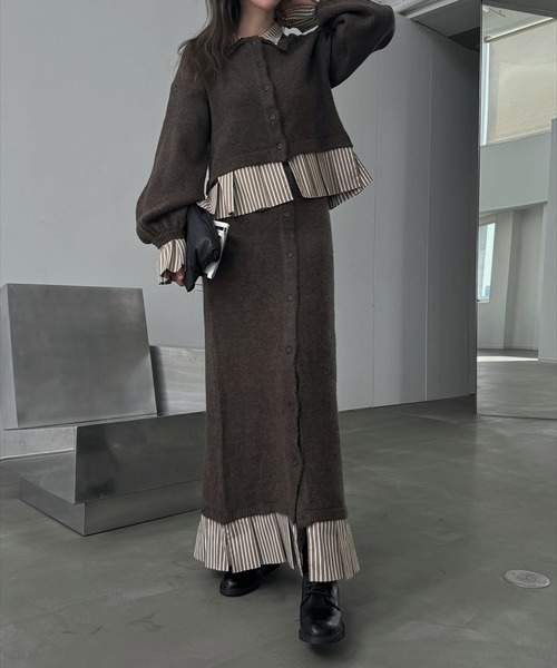 WILLFULLY（ウィルフリー）の「pleats docking button slit pencil knit SK（スカート・レディース・ブラック/チャコール/ダークブラウン・FREE）」の12枚目の写真