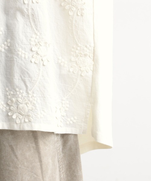 studio CLIP（スタディオクリップ）の「3DレースロングスリーブTシャツ（Tシャツ/カットソー・レディース・オフホワイト/ライトグレー/ネイビー・FREE）」の21枚目の写真