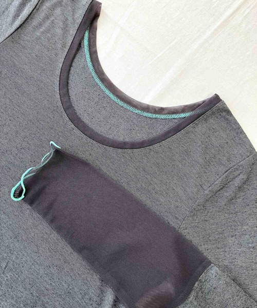 Q(キュー)の「チュールウォームインナー(Tシャツ/カットソー・レディース・チャコールグレー/アイボリー・MEDIUM)」の11枚目の写真