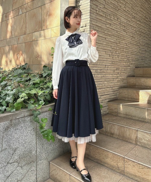 an another angelus（アンアナザーアンジェラス）の「スカーフ風ラッフルリボンタイ付き長袖ブラウス（シャツ/ブラウス・レディース・ベージュ/オフホワイト・FREE）」の9枚目の写真