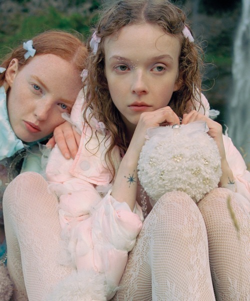 ROCKFISH WEATHERWEAR（ロックフィッシュウェザーウェア）の「[X SUSAN FANG] FURRY BUBBLE BOW BAG（ハンドバッグ・レディース・ホワイト/ピンク・FREE）」の19枚目の写真