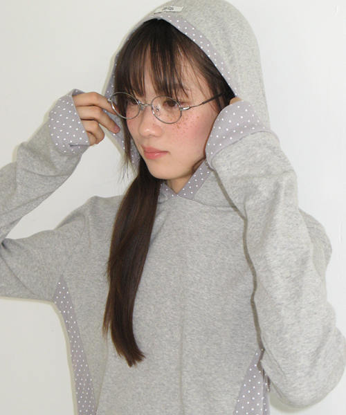 RONRON(ロンロン)の「DOT PANEL SLIM HOODIE LONG SLEEVE GREY(Tシャツ/カットソー・レディース・その他・FREE)」の1枚目の写真