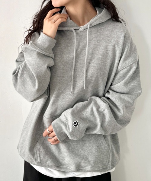 NEWTRAL PRODUCTS(ニュートラルプロダクツ)の「NEWTRAL(ニュートラル)/216 11.2oz Standard Emblem PO Hoodie/オーバーサイズ 裏毛 起毛なし 無地 ワッペン ワンポイント スウェット パーカー フーディー(パーカー・レディース・ブラック/グレー/ホワイト/ネイビー・S/M/XL/XXL/L)」の3枚目の写真