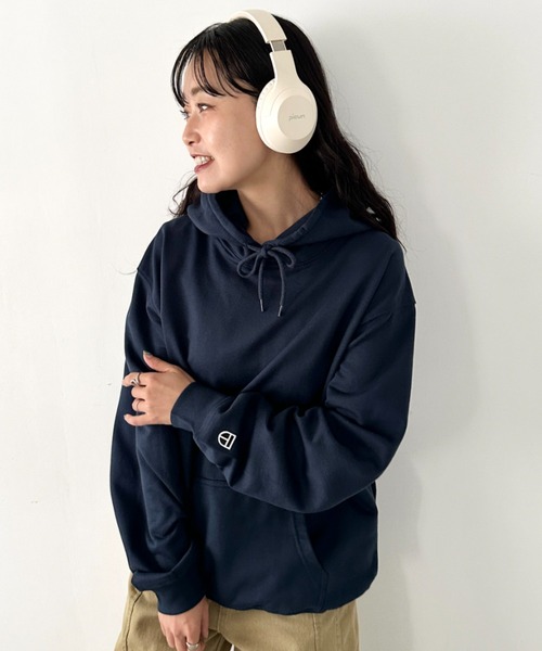 NEWTRAL PRODUCTS(ニュートラルプロダクツ)の「NEWTRAL(ニュートラル)/216 11.2oz Standard Emblem PO Hoodie/オーバーサイズ 裏毛 起毛なし 無地 ワッペン ワンポイント スウェット パーカー フーディー(パーカー・レディース・ブラック/グレー/ホワイト/ネイビー・S/M/XL/XXL/L)」の20枚目の写真