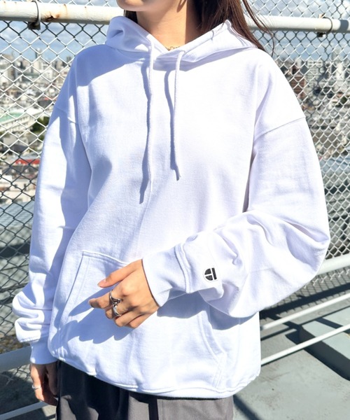 NEWTRAL PRODUCTS(ニュートラルプロダクツ)の「NEWTRAL(ニュートラル)/216 11.2oz Standard Emblem PO Hoodie/オーバーサイズ 裏毛 起毛なし 無地 ワッペン ワンポイント スウェット パーカー フーディー(パーカー・レディース・ブラック/グレー/ホワイト/ネイビー・S/M/XL/XXL/L)」の8枚目の写真