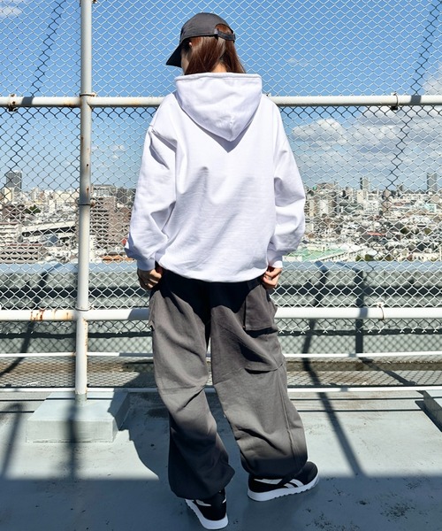 NEWTRAL PRODUCTS(ニュートラルプロダクツ)の「NEWTRAL(ニュートラル)/216 11.2oz Standard Emblem PO Hoodie/オーバーサイズ 裏毛 起毛なし 無地 ワッペン ワンポイント スウェット パーカー フーディー(パーカー・レディース・ブラック/グレー/ホワイト/ネイビー・S/M/XL/XXL/L)」の14枚目の写真