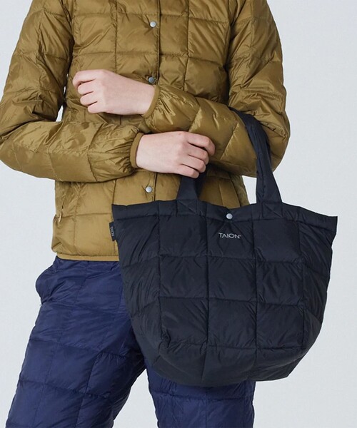 TAION（タイオン）の「【TAION/タイオン】ベーシック ランチ ダウントートバッグM（トートバッグ・メンズ・ネイビー/ブラック/オリーブ/チャコールグレー/ライトグレー・FREE）」の13枚目の写真