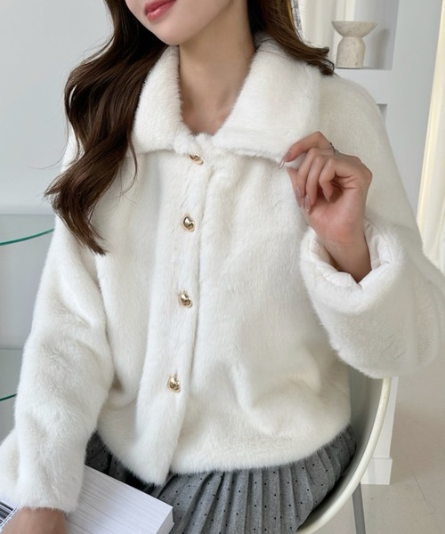 Ada.(エイダ)の「ビッグカラー フェイクファー ゴールドボタン ジャケット(その他アウター・レディース・ブラック/アイボリー/ブラウン・FREE)」の20枚目の写真