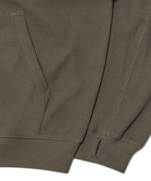 NOMANUAL(NOMANUAL)の「NM WAFFLE HOODED ZIP-UP - CHARCOAL(パーカー・レディース・その他・SMALL/MEDIUM/LARGE/X-LARGE)」の6枚目の写真