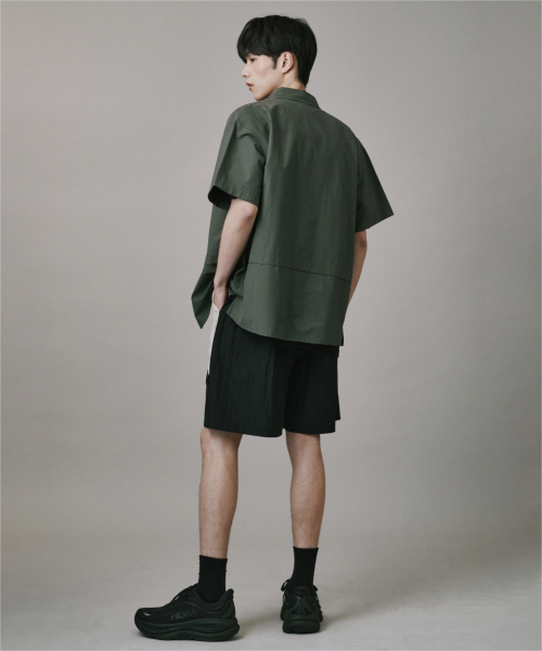 Verdnt（バーダント）の「オーバーフィットナイロンフラップシャツ[カーキ]（シャツ/ブラウス・レディース・カーキ・SMALL/MEDIUM/LARGE）」の6枚目の写真