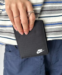 NIKE（ナイキ）の「Nike(ナイキ)/お財布 薄型 二つ折り ミニウォレット カードケース/ナイキ CLUB フォールド ウォレット（財布）」